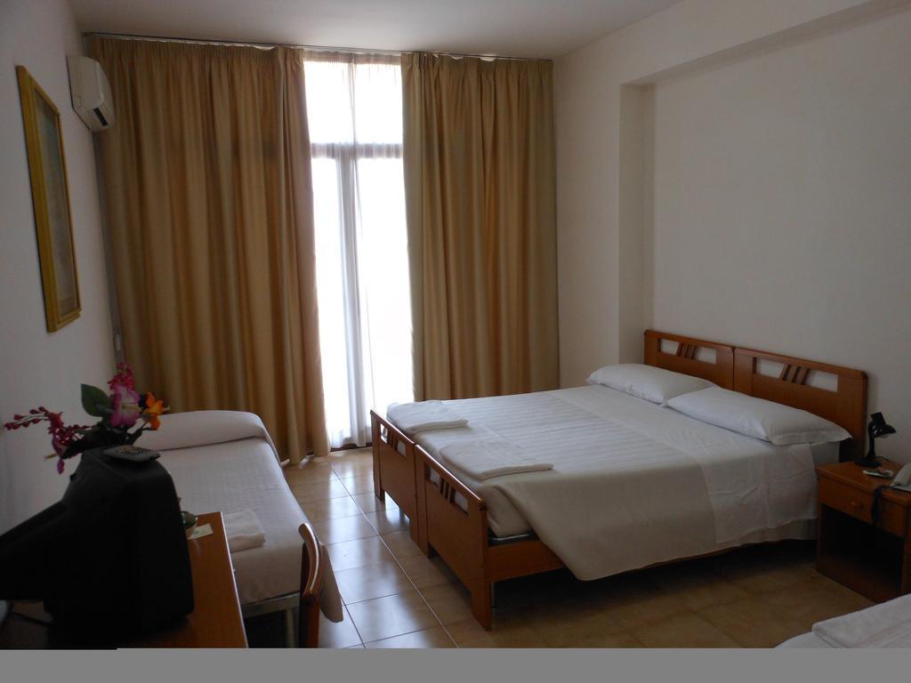 Hotel Casa Pastor Bonus Lecce Pokoj fotografie
